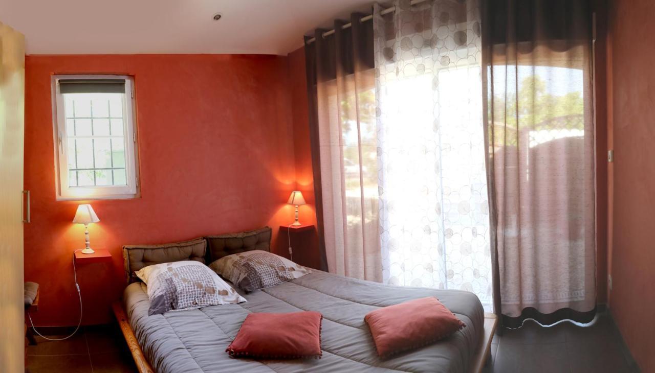 Au Coeur Du Bien-Etre, Gite Avec Piscine Chauffee Et Couverte, Spa, Sauna, Massages Monteaux Eksteriør bilde