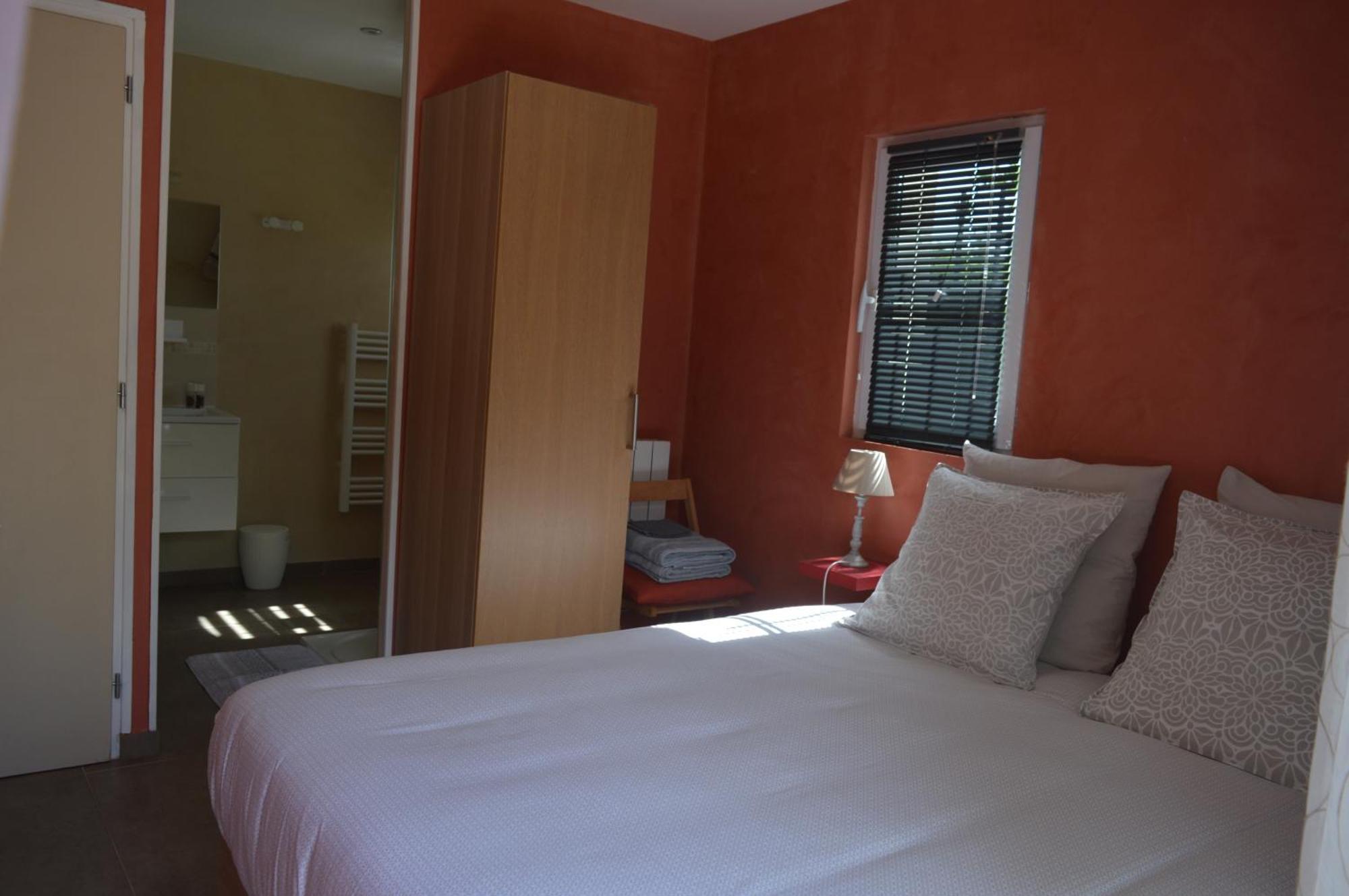 Au Coeur Du Bien-Etre, Gite Avec Piscine Chauffee Et Couverte, Spa, Sauna, Massages Monteaux Eksteriør bilde